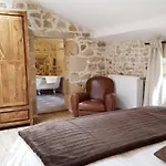 De Combeau 4*