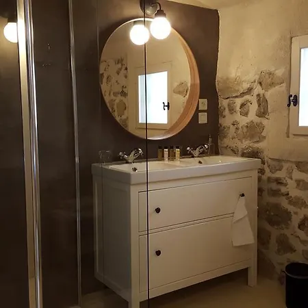 Bed & Breakfast De Combeau Tauriers
