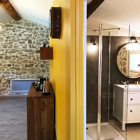 De Combeau Bed & Breakfast 4*
